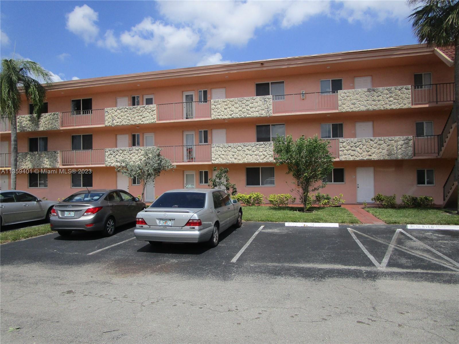 Photo of 5950 Del Lago Cir #105 in Sunrise, FL