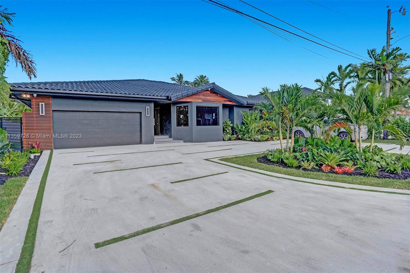 Photo of 16431 NE 34th Ave in North Miami Beach, FL