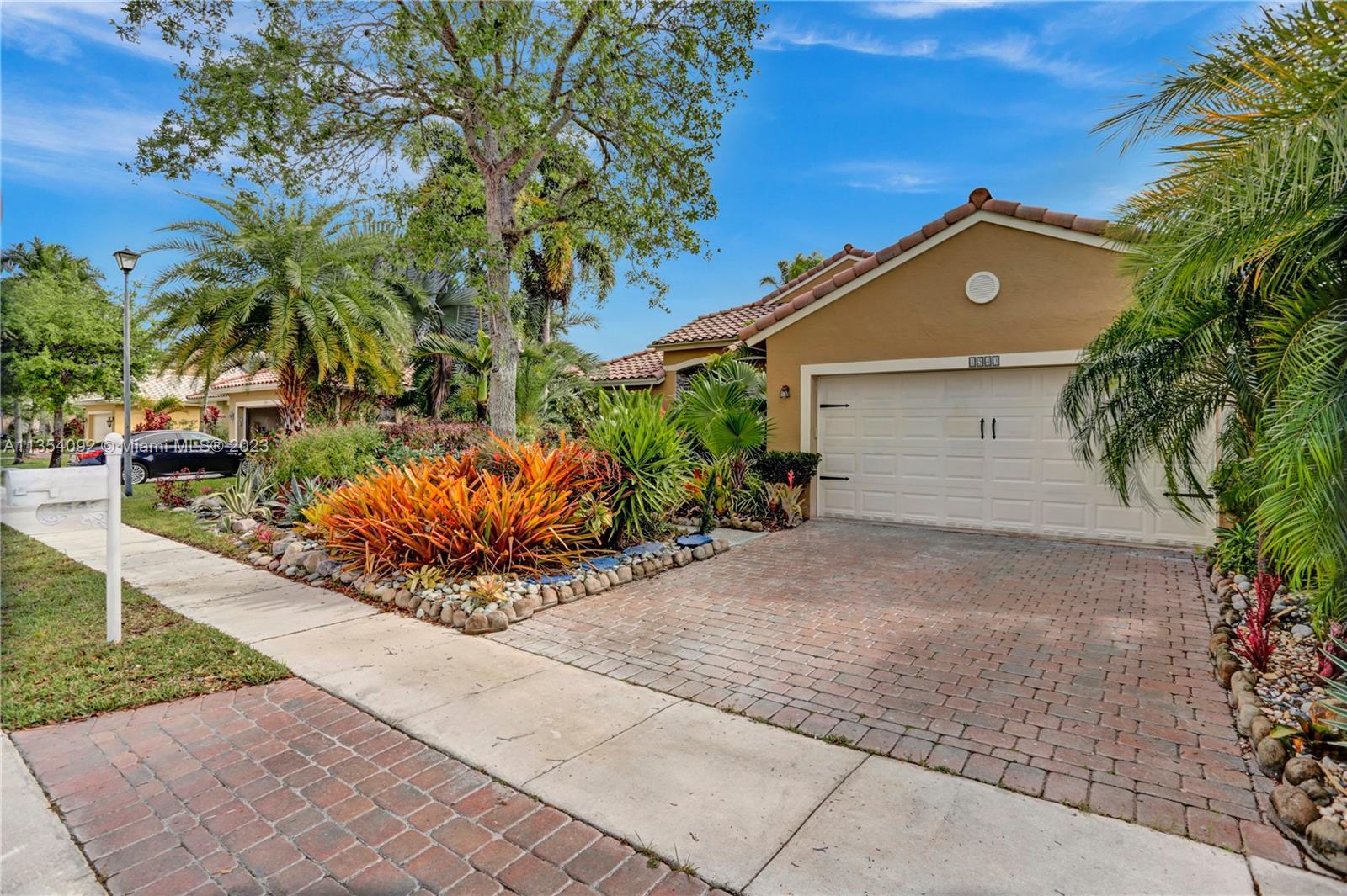Photo of 1543 SW 189th Ave in Pembroke Pines, FL