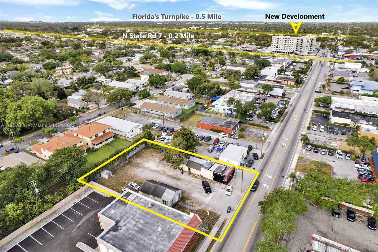 Photo of 5806 Johnson St in Hollywood, FL