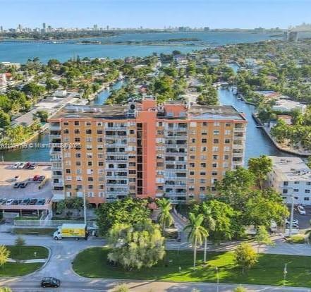 Photo of 2450 NE 135th St #506 in North Miami, FL