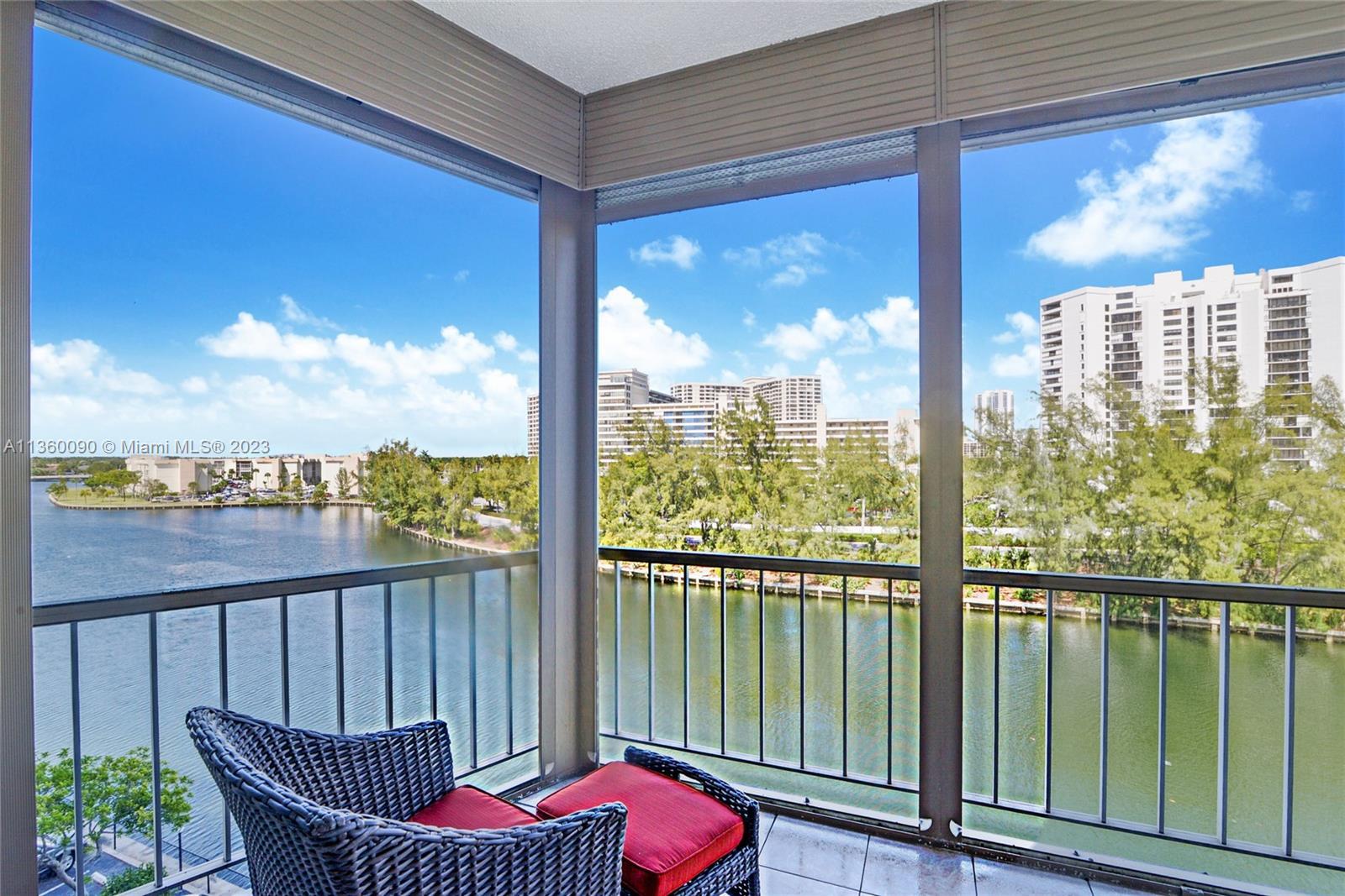 WATERFRONT LIVING IN A BOUTIQUE-STYLE BUILDING AWAITS YOU IN THE HEART OF HALLANDALE! SPACIOUS, PRIS