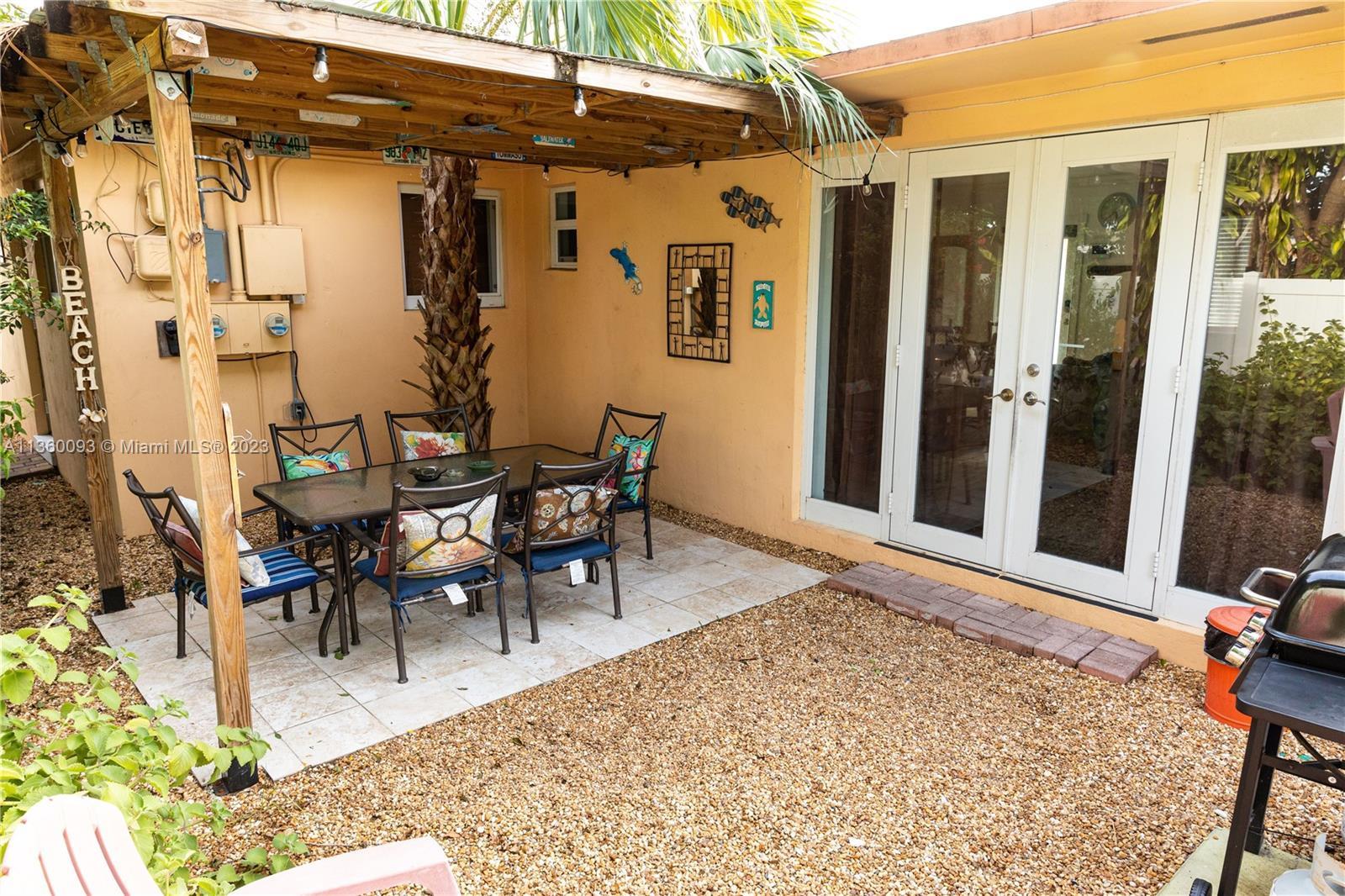 Photo of 19 SE 7th St in Dania Beach, FL