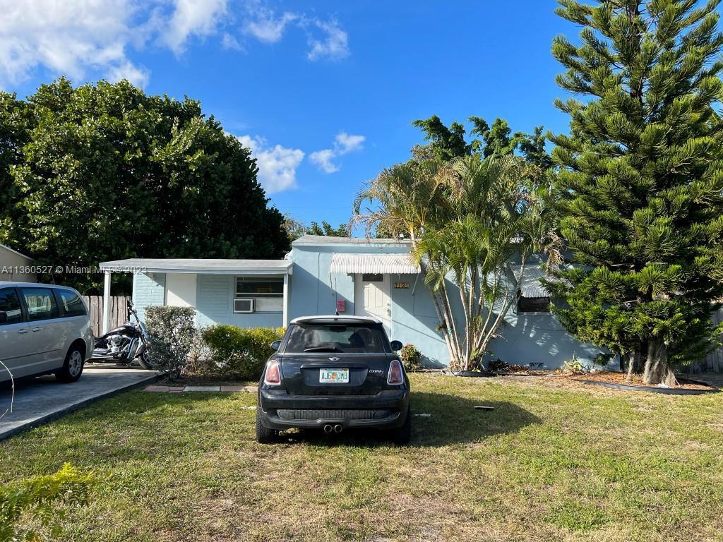Photo of 2131 Plunkett Ct in Hollywood, FL