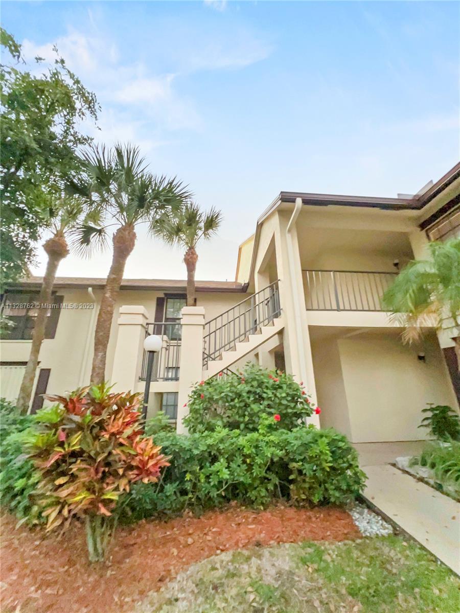 Photo of 3447 Jog Park Dr #3447 in Green Acres, FL