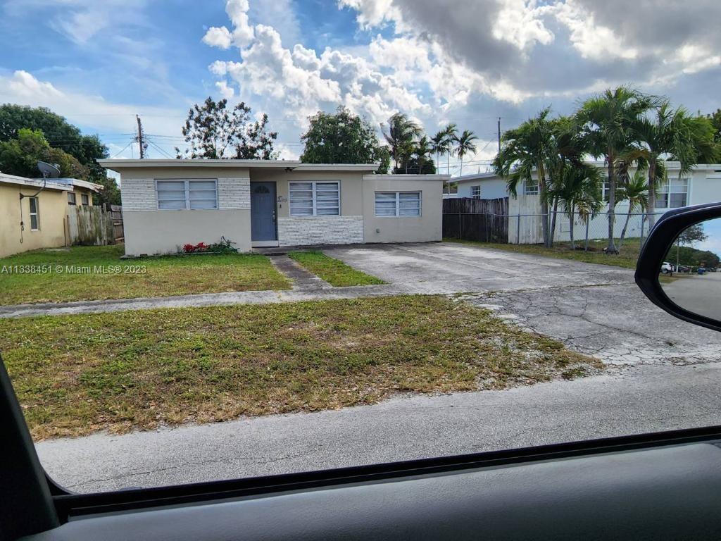 Photo of 6242 SW 24th St in Miramar, FL