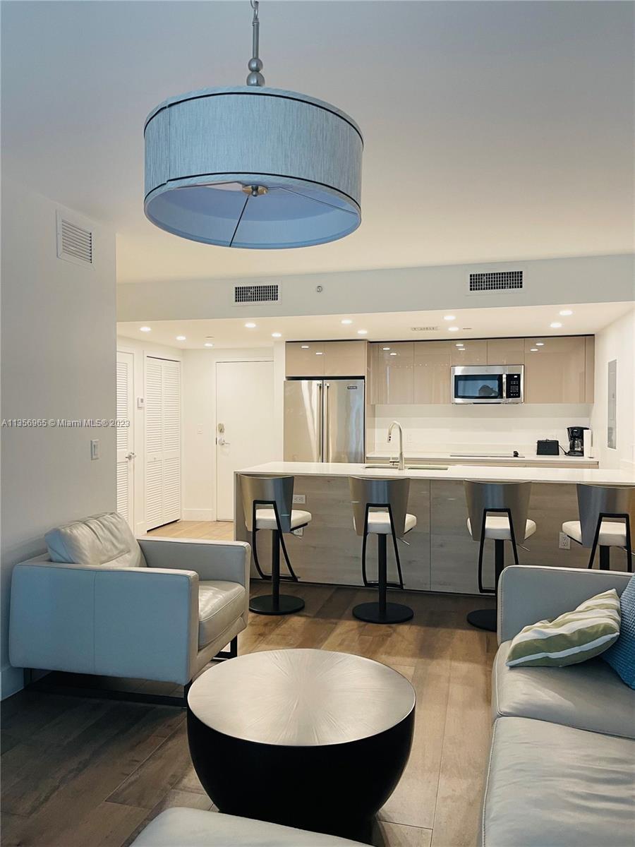 Photo of 13800 Highland Dr #304 in North Miami Beach, FL