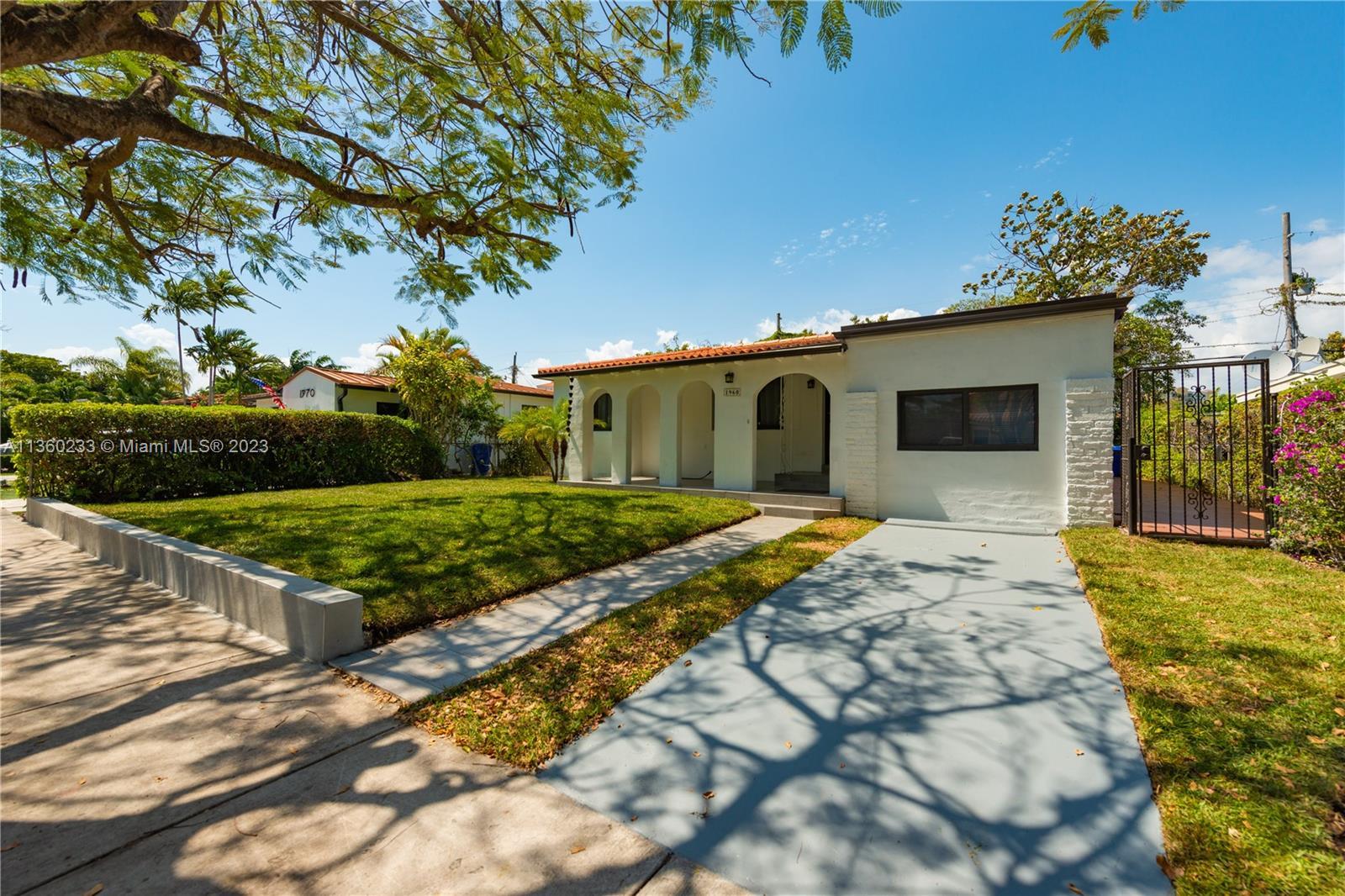 Photo of 1960 SW 33rd Ct in Miami, FL