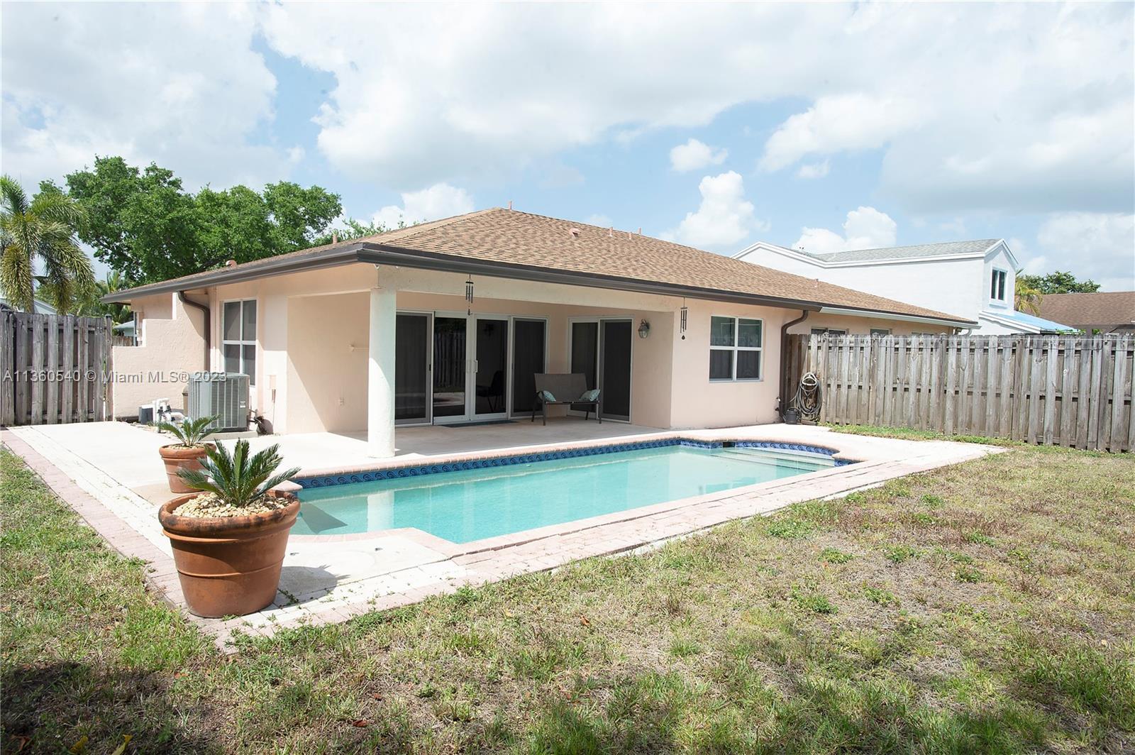 Photo of 5874 SW 97th Ter in Cooper City, FL