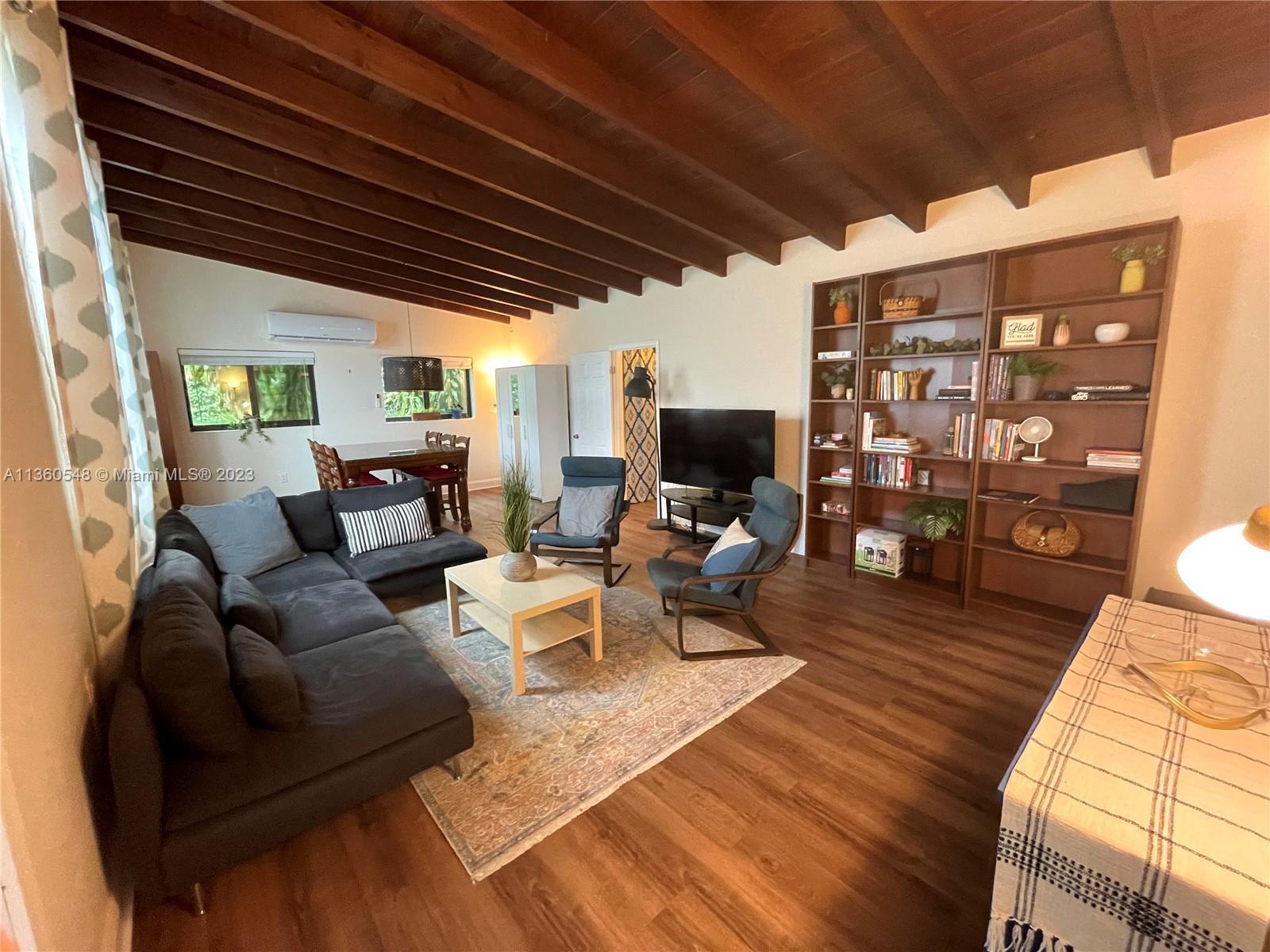 Photo of 11534 NE 13th Ave in Miami, FL