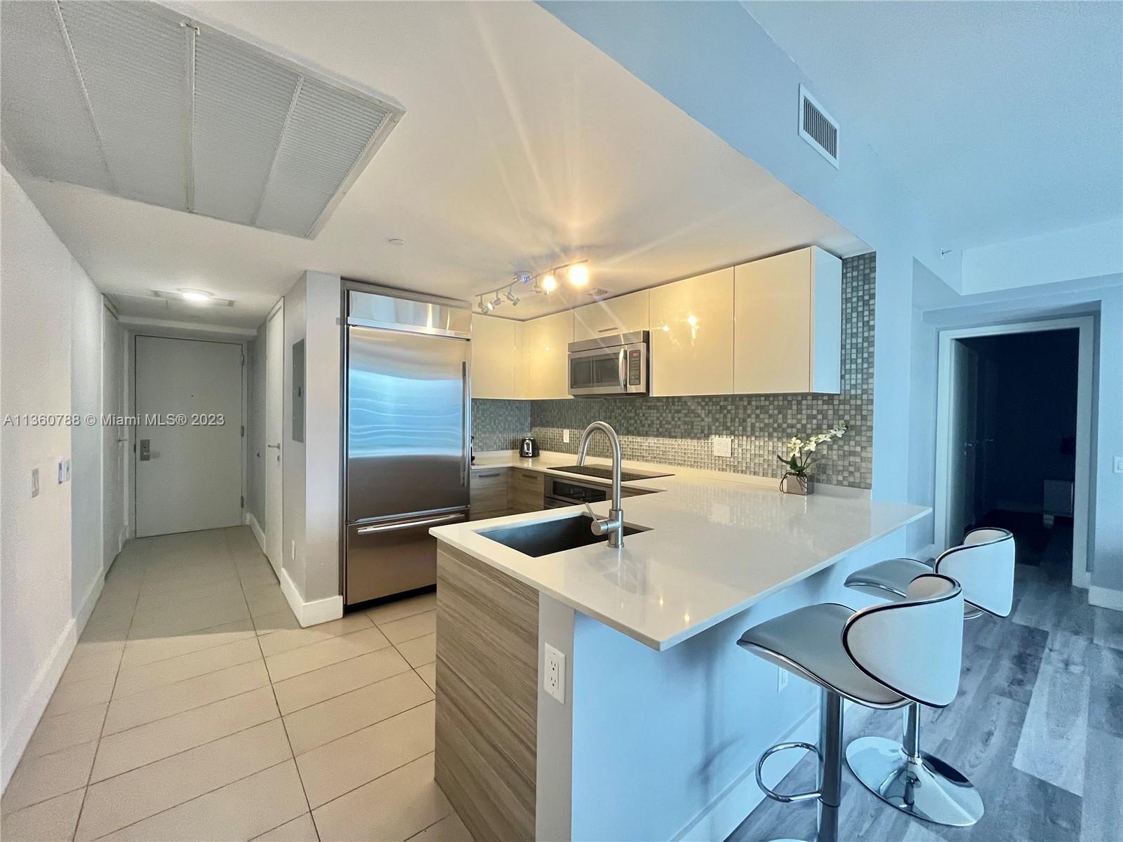Photo of 1300 Brickell Bay Dr #2201 in Miami, FL