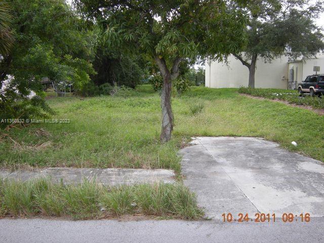 Photo of 260 NE 34th St in Oakland Park, FL