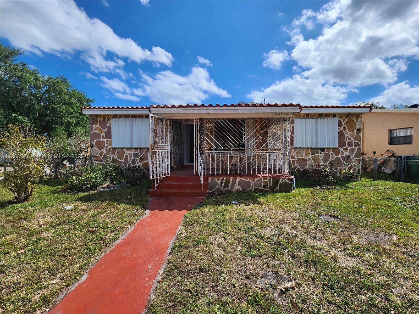 Photo of 1300 NW 116th St in Miami, FL