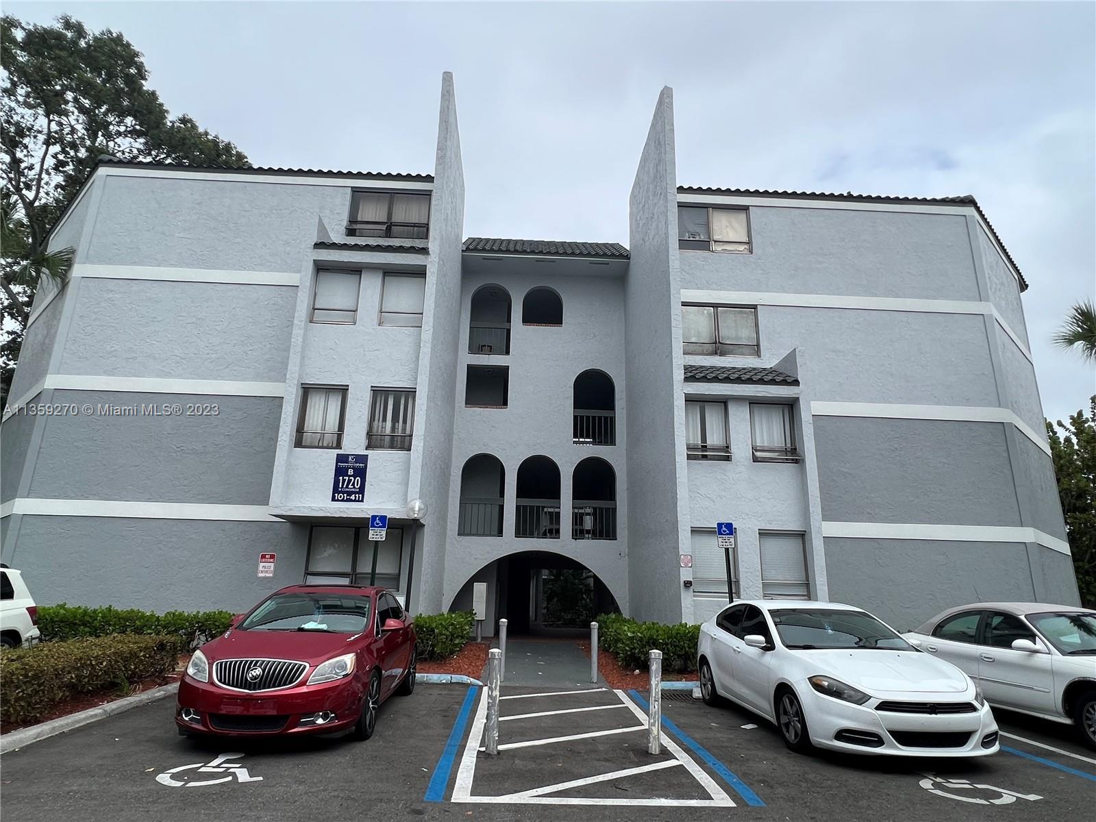 Photo of 1720 N Congress Ave #306 in West Palm Beach, FL