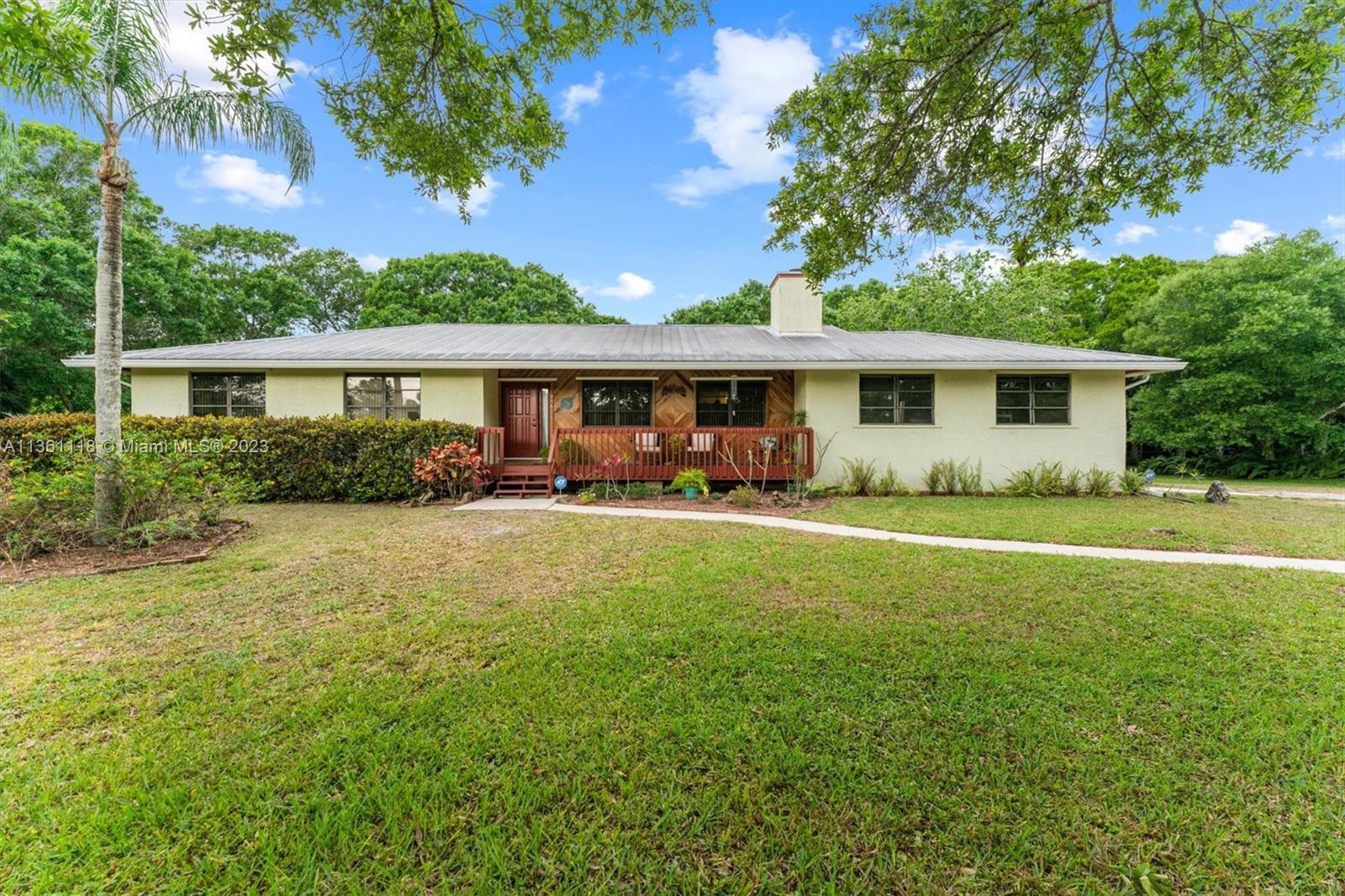 Photo of 15817 N 87th Trl N in West Palm Beach, FL