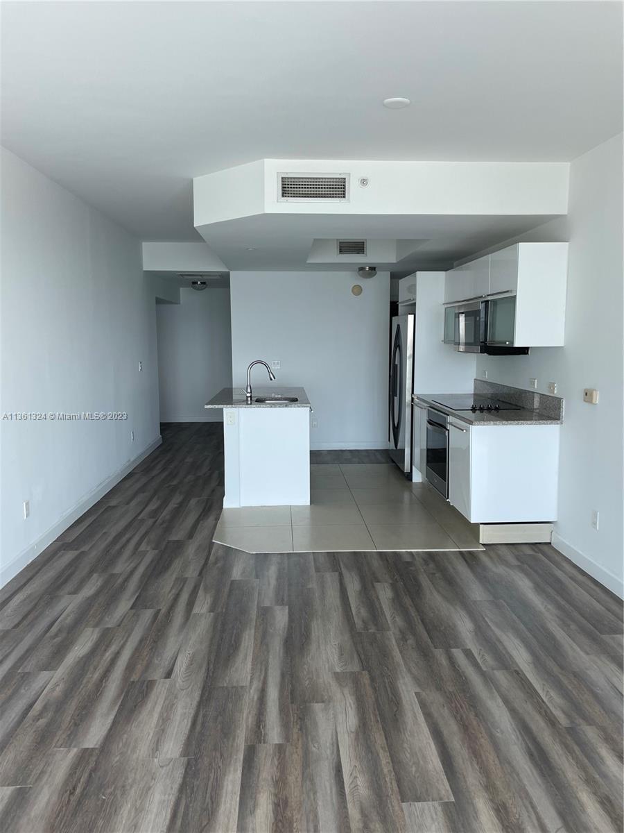 Photo of 888 Biscayne Blvd #3704 in Miami, FL