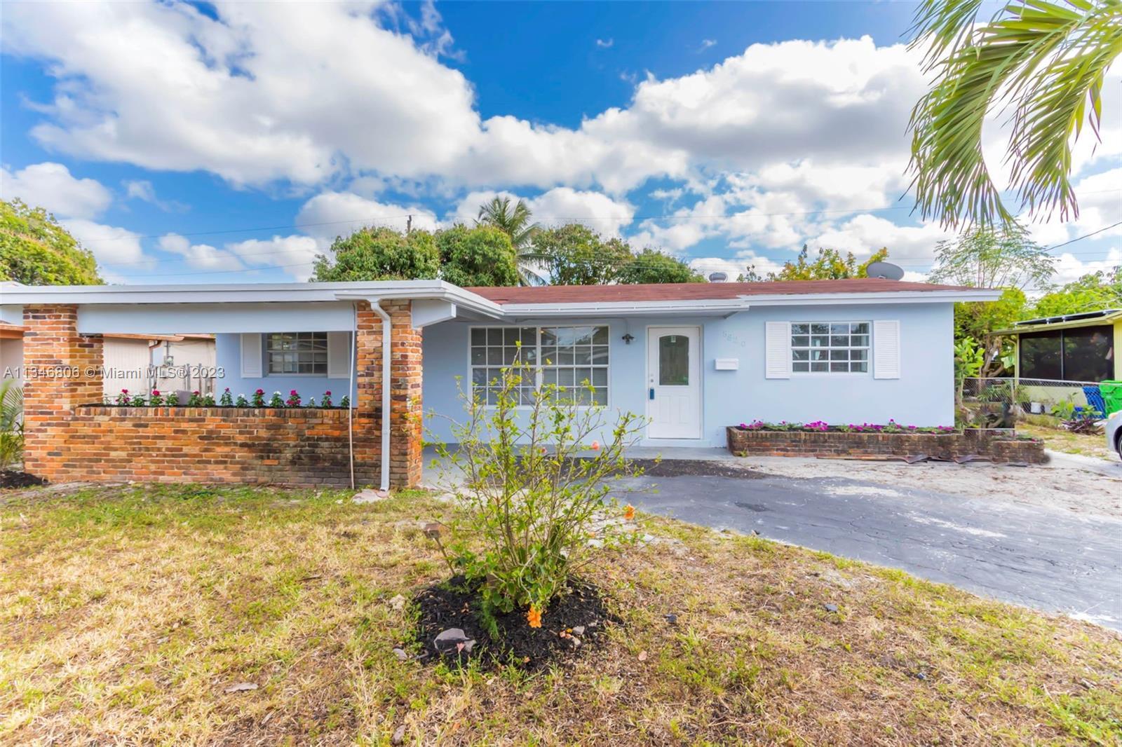 Photo of 5820 NW 14th Ct in Sunrise, FL