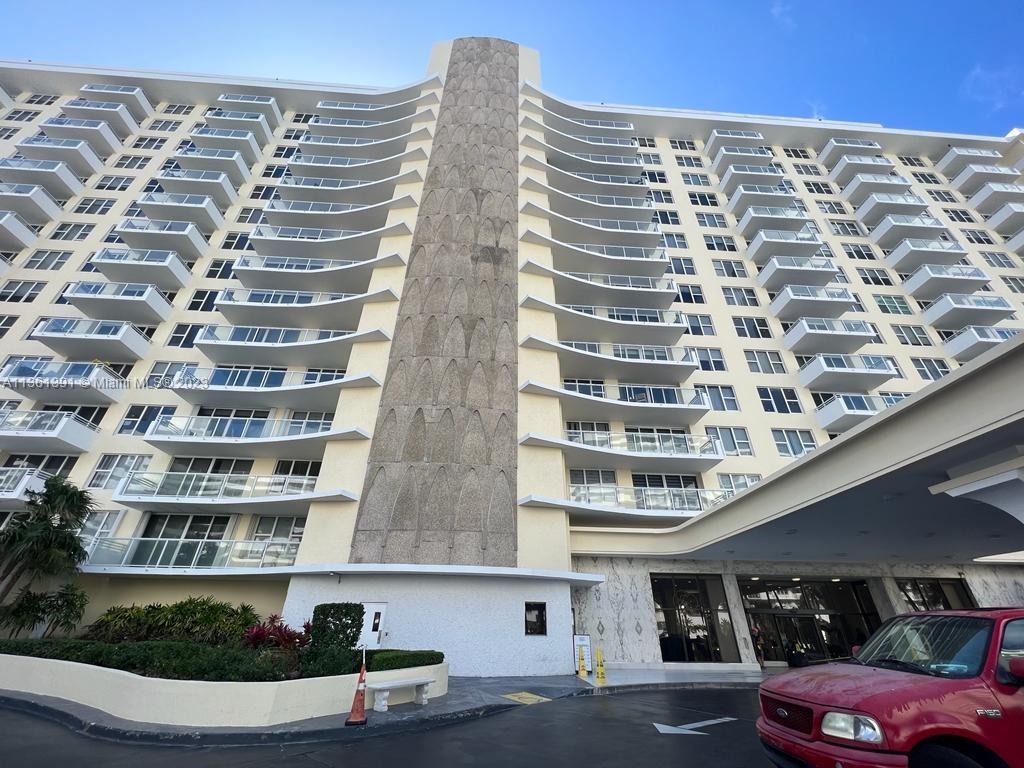 Photo of 5600 Collins Ave #9B in Miami Beach, FL