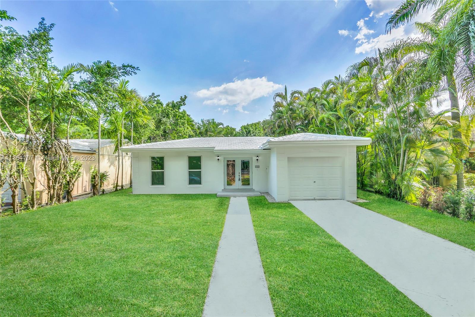 Photo of 230 Fluvia Ave in Coral Gables, FL