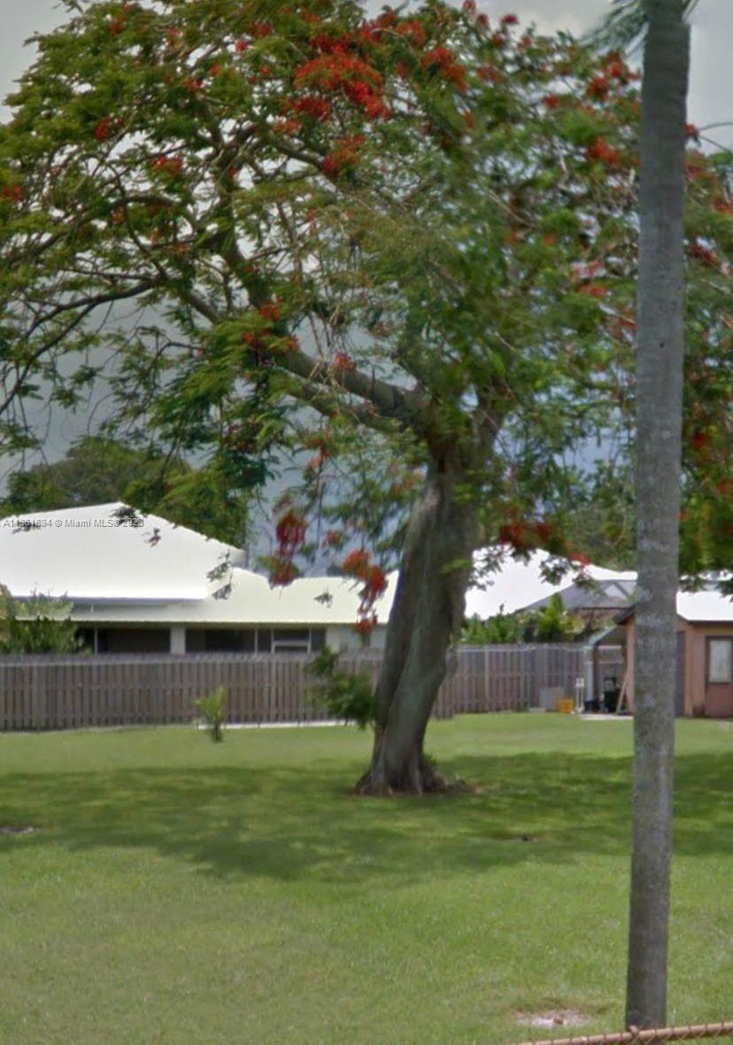 Photo of 17610 W Cinquez Park Rd W in Jupiter, FL