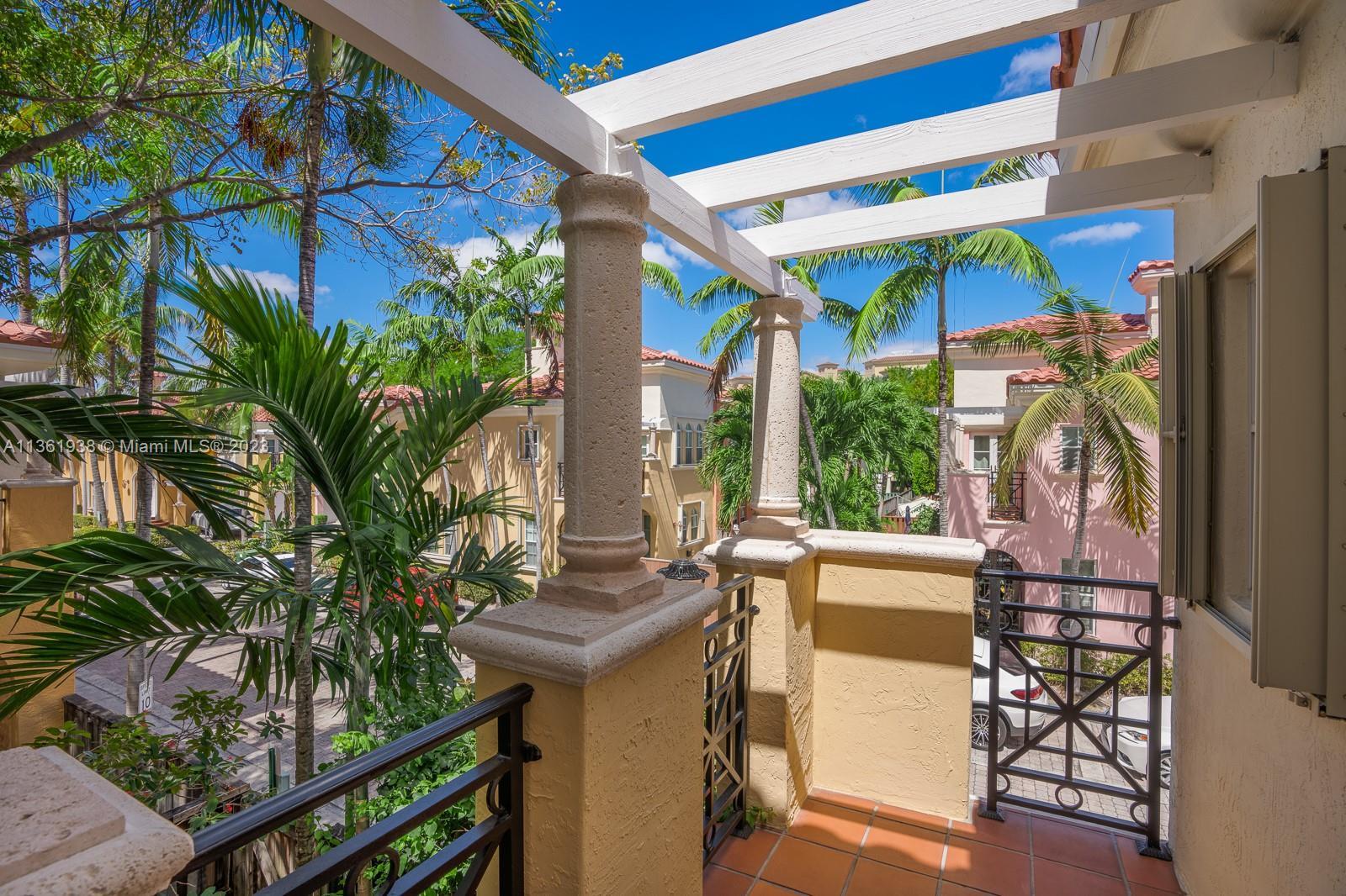Photo of 18390 NE 30th Pl #18390 in Aventura, FL