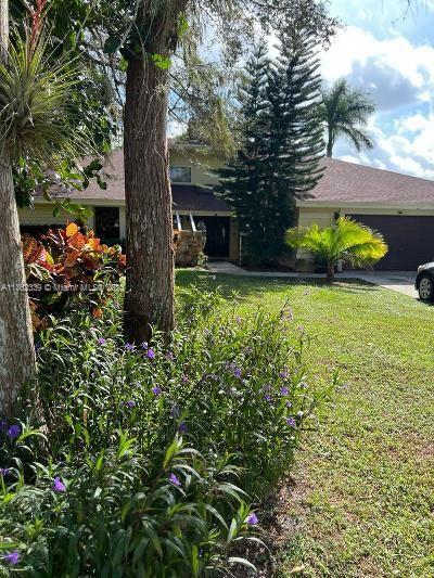Photo of 210 Redondo Wy in Wellington, FL
