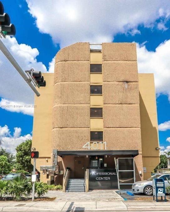 Photo of 4011 W Flagler St in Miami, FL