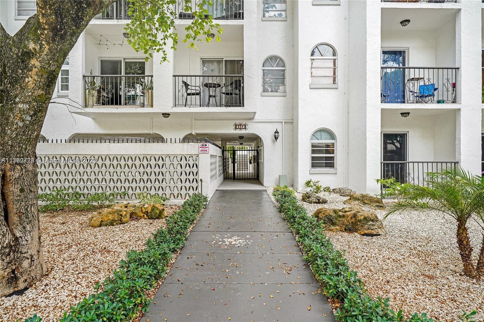 Photo of 338 Majorca Ave #103 in Coral Gables, FL