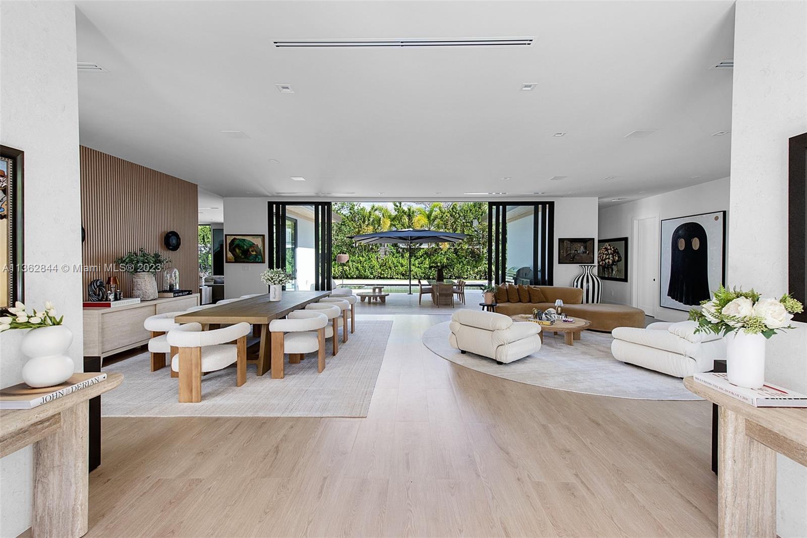 Photo of 6003 SW 80th St in South Miami, FL