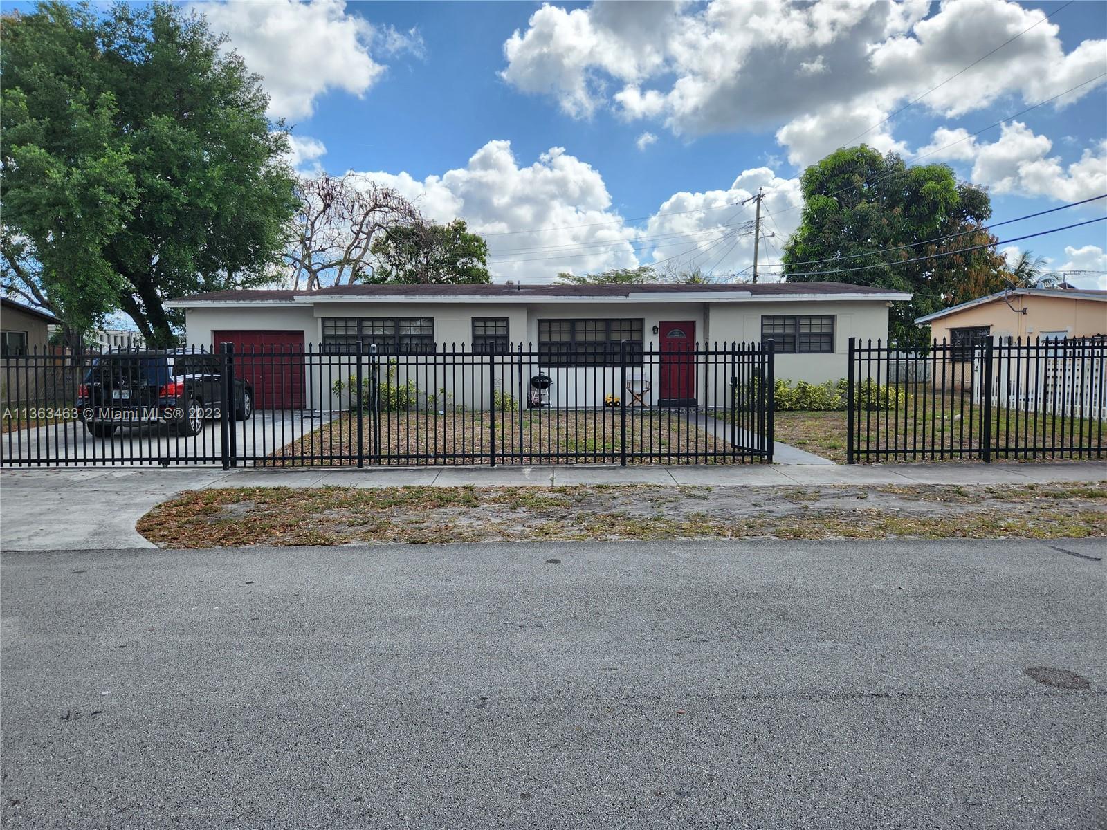 Photo of 19121 NW 37th Ct in Miami Gardens, FL