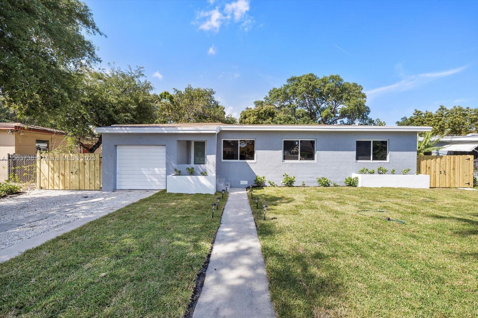 Photo of 1735 NE 147th St in Miami, FL