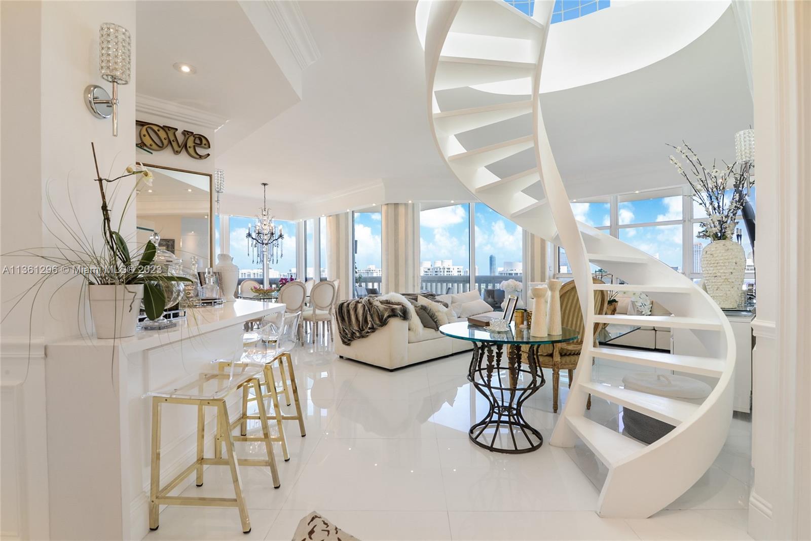 Photo of 1000 W Island Blvd #PH9 in Aventura, FL