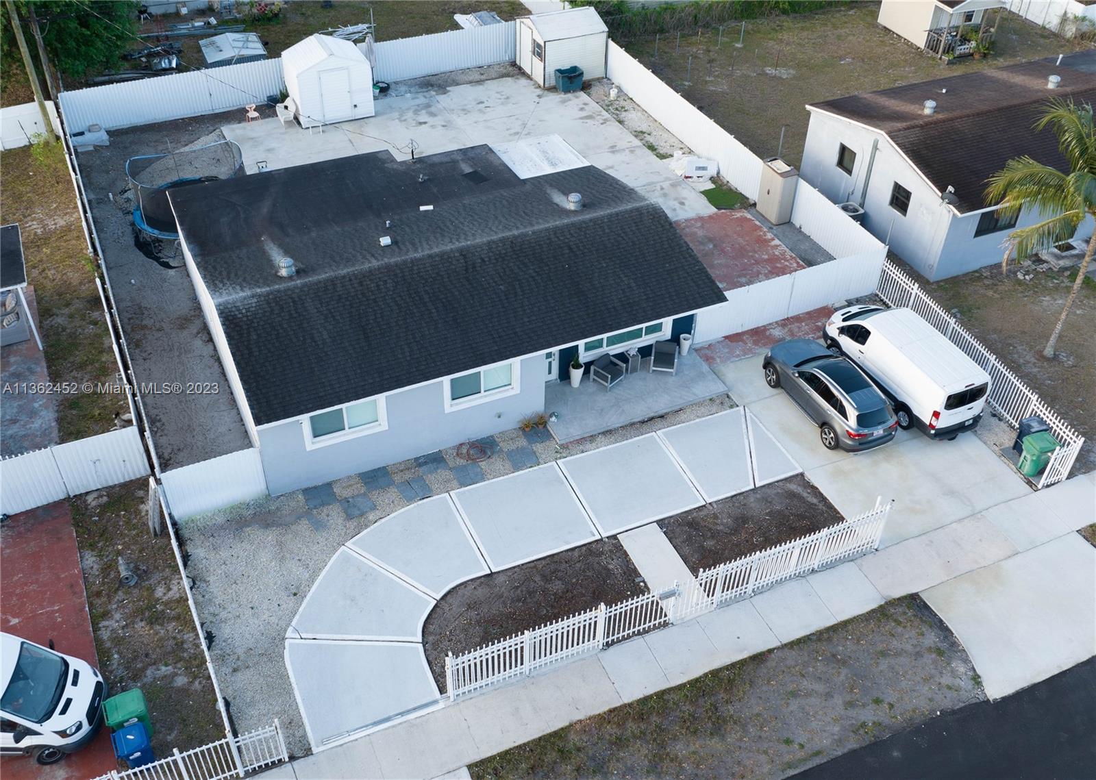Photo of 3520 NW 170th St in Miami Gardens, FL