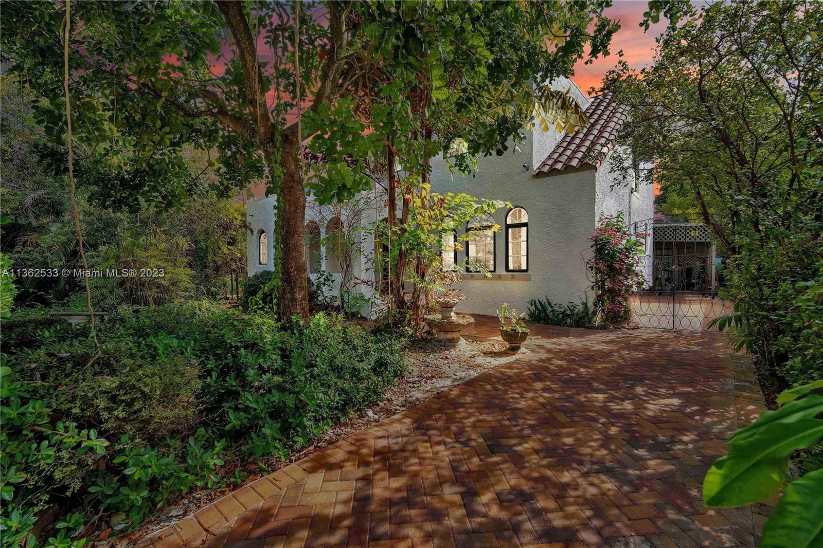 Photo of 1650 SW 11th St in Miami, FL