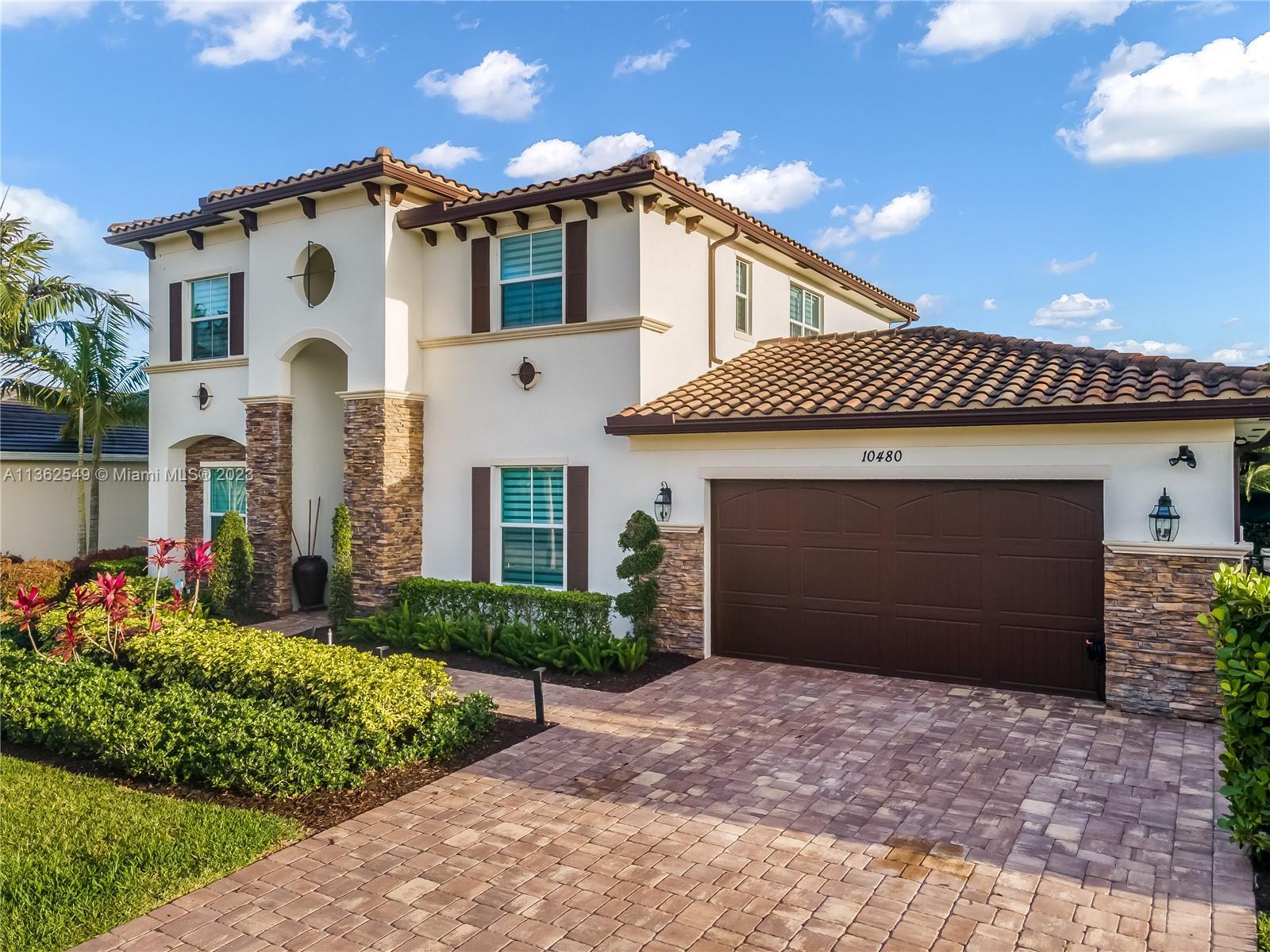 Photo of 10480 Ranchette Dr in Cooper City, FL