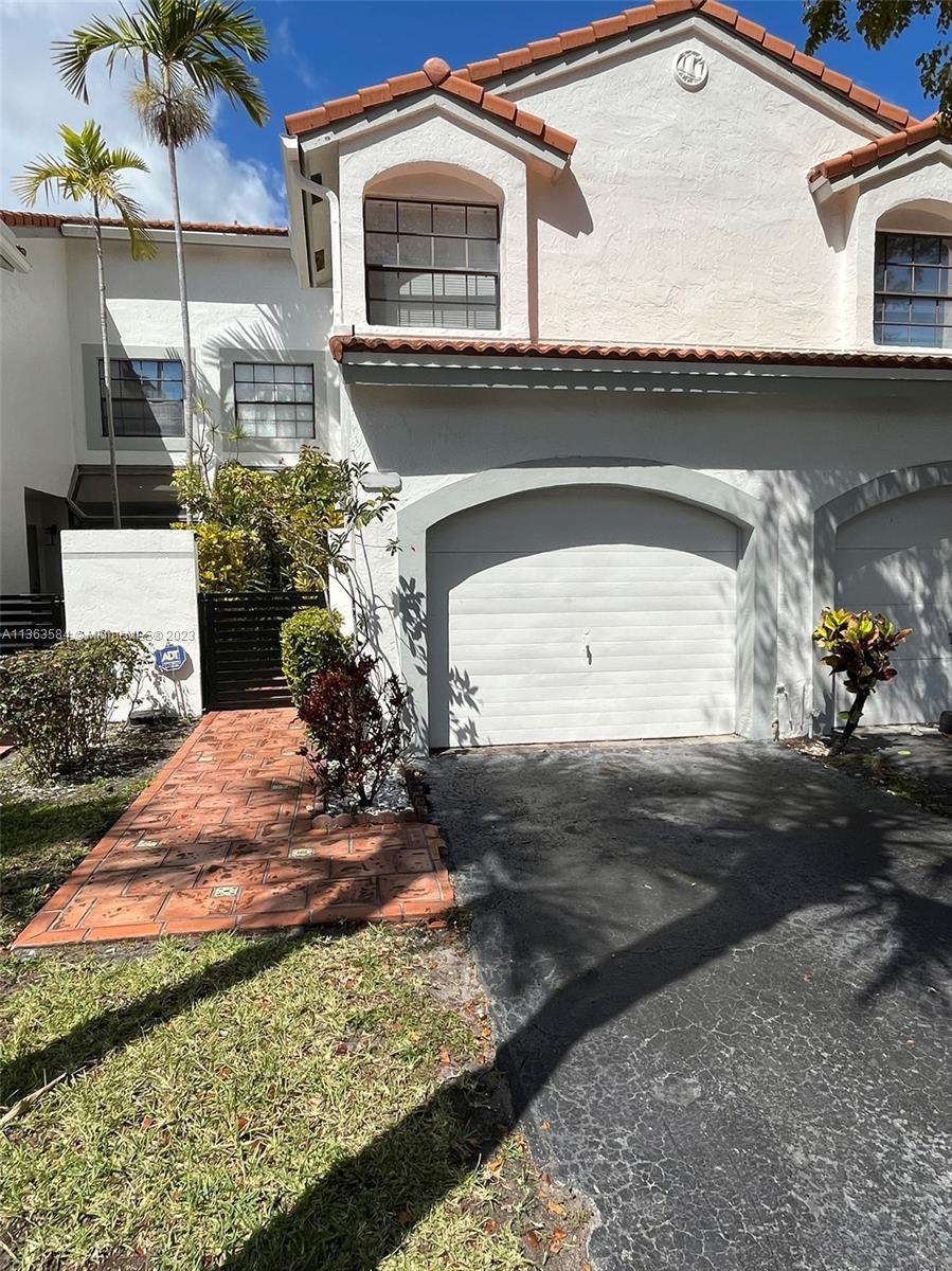 Photo of 3510 Magellan Cir #725 in Aventura, FL