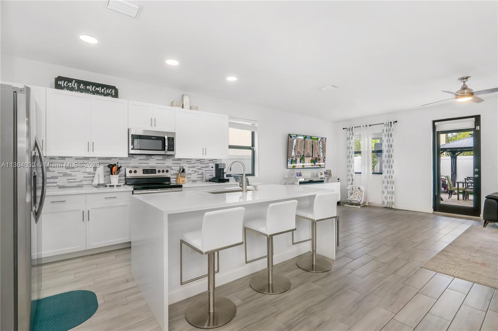 Photo of 3422 W 108th St in Hialeah, FL