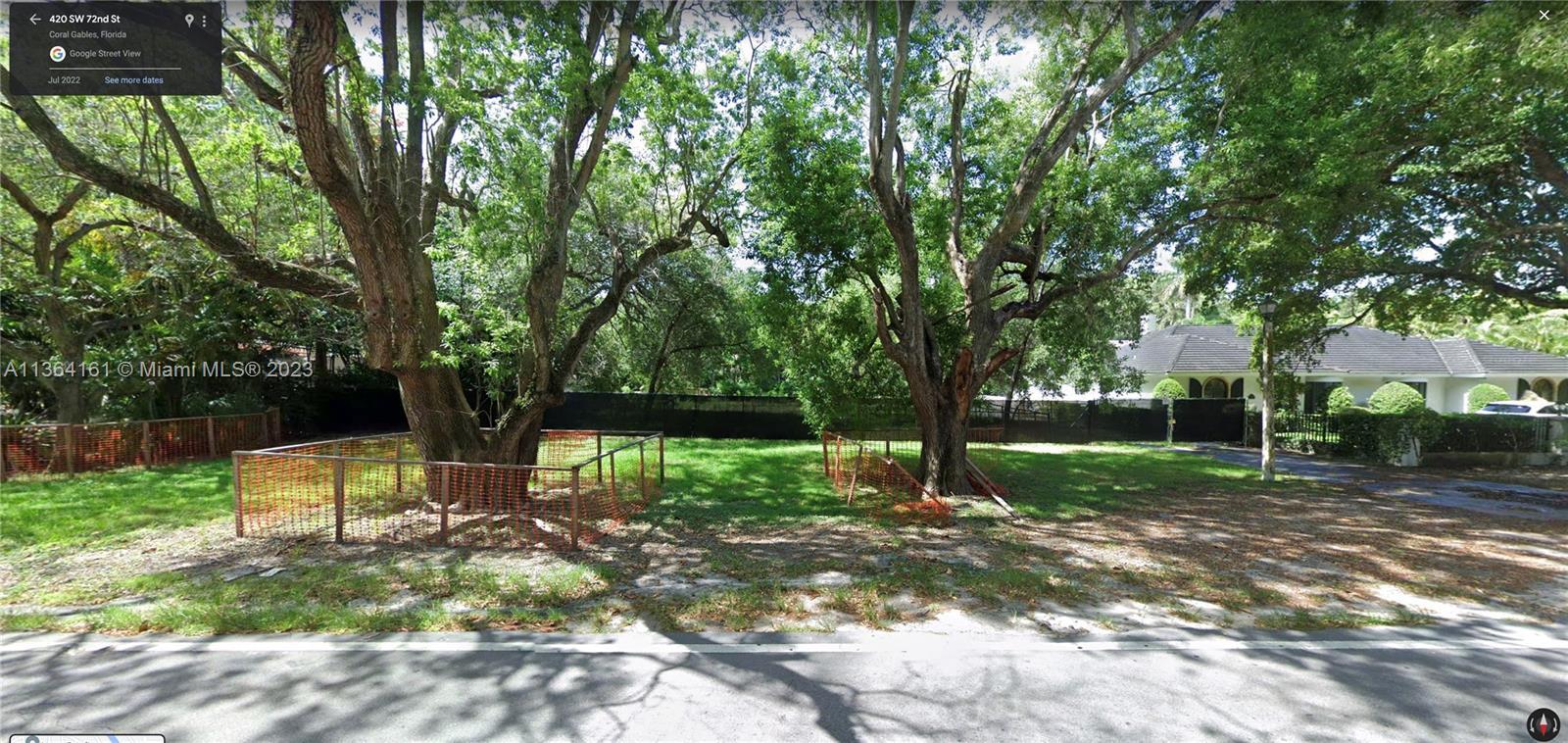 Photo of 420 Sunset Dr in Coral Gables, FL