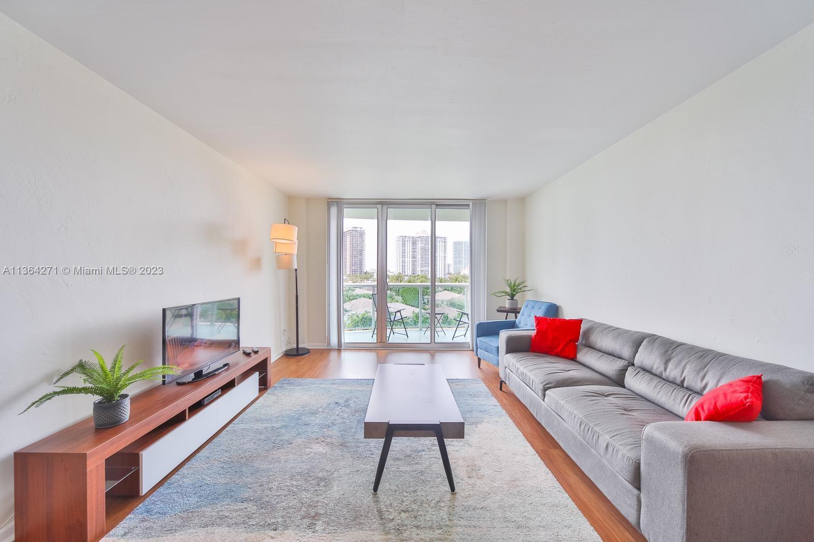 Photo of 19370 Collins Ave #622 in Sunny Isles Beach, FL