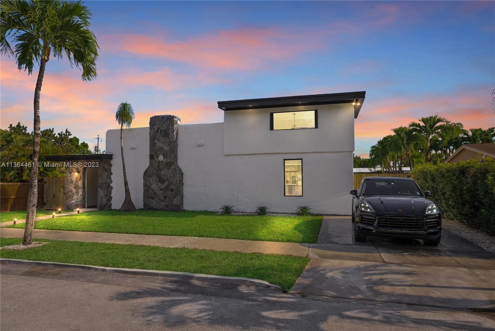 Photo of 6354 SW 42nd Ter in South Miami, FL