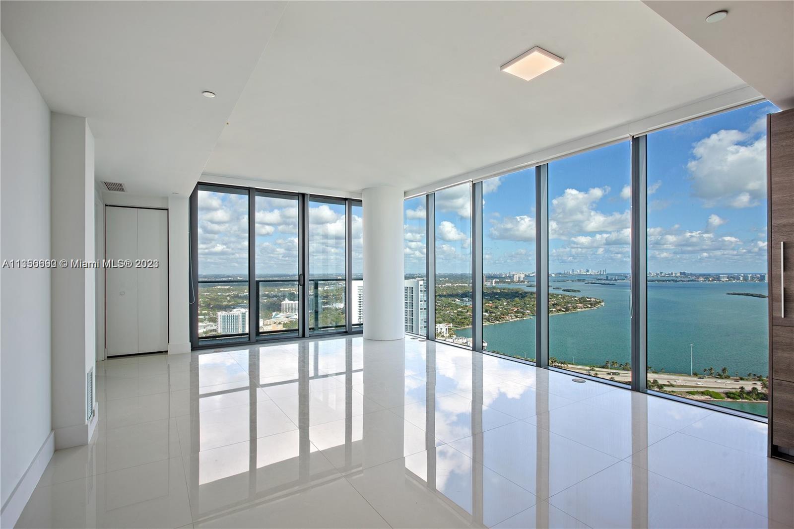 PARAISO BAY IN EDGEWATER OVERSIZED SF 706-1 BR + 1 1/2 BA spectacular Ocean view * LARGE LIVING AREA