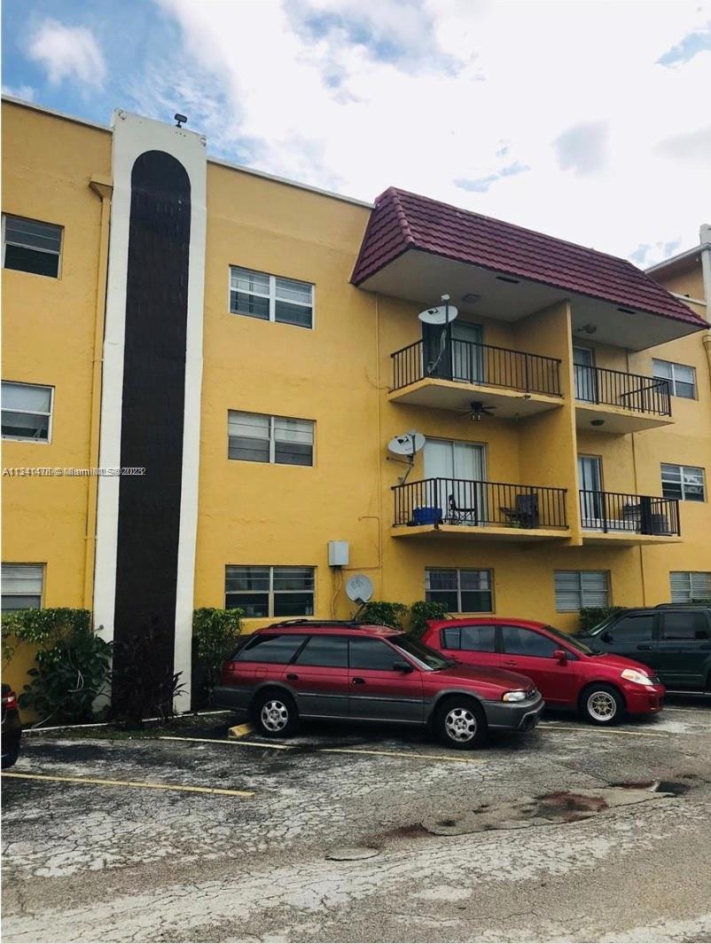 Photo of 5100 SW 41st St #311 in Pembroke Park, FL