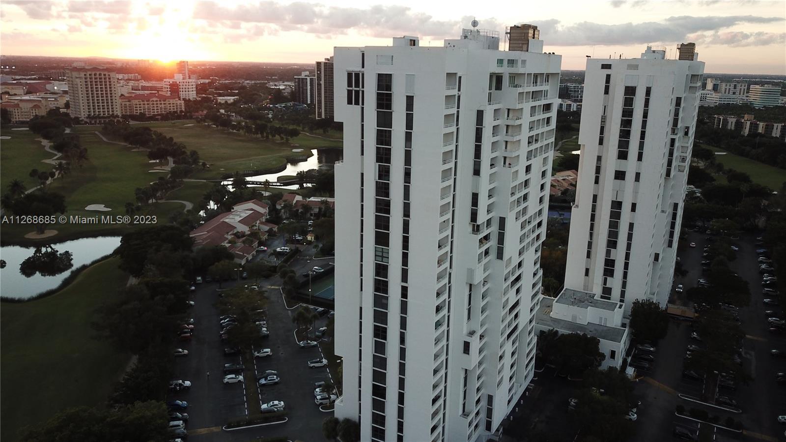 LOCATION, LOCATION, LOCATION! BREATHTAKING VIEWS FROM 18TH FLOOR LUXURY CONDO, ALL NEW MULTIMILLION 