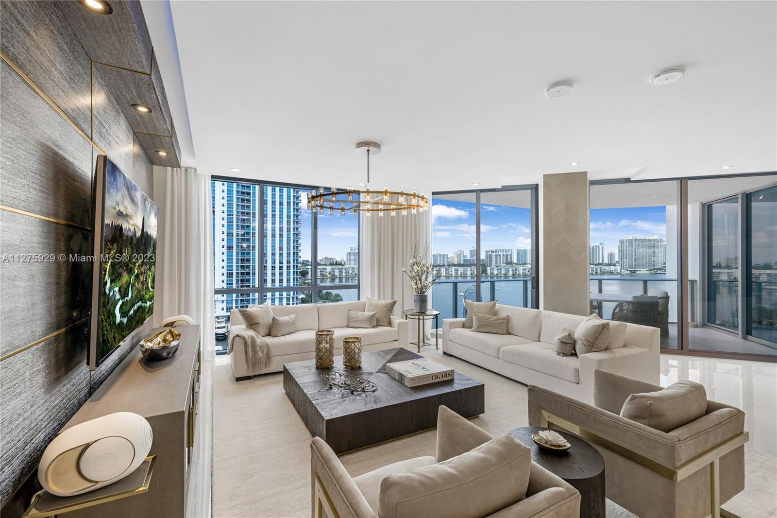 Photo of 17111 Biscayne Blvd #905-907 in North Miami Beach, FL