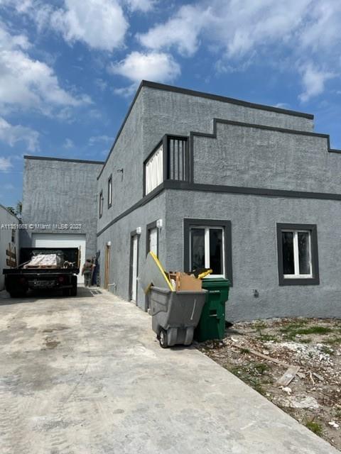 Photo of 320 SW 4th Ct in Dania Beach, FL
