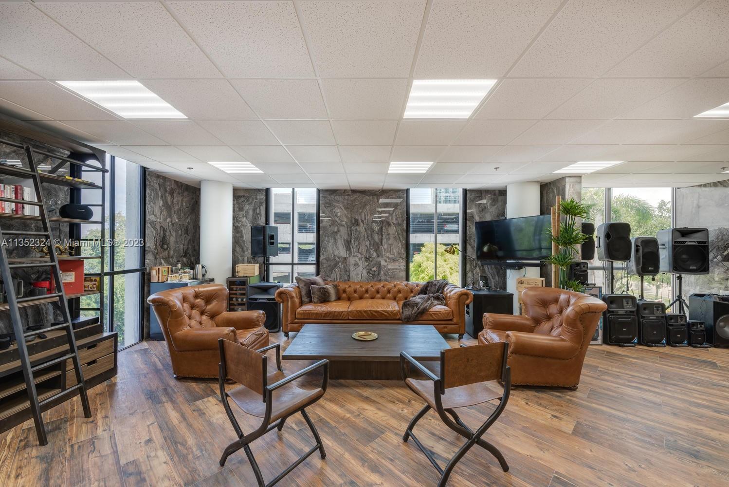 Photo of 4300 Biscayne Blvd #303 in Miami, FL