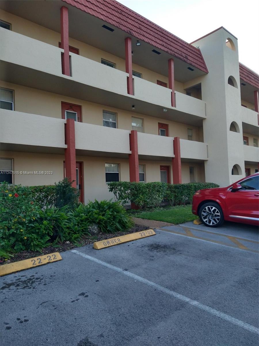 Photo of 3091 E Sunrise Lakes Dr #210 in Sunrise, FL