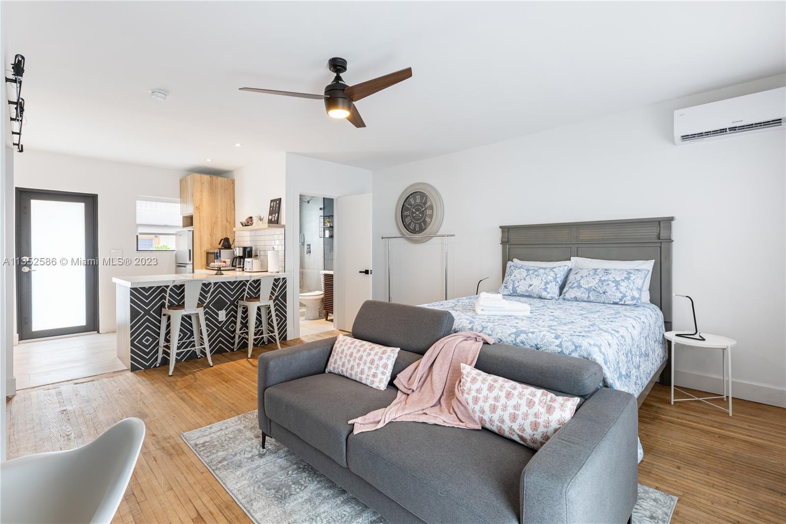 Photo of 740 SW 9th St #2 in Miami, FL