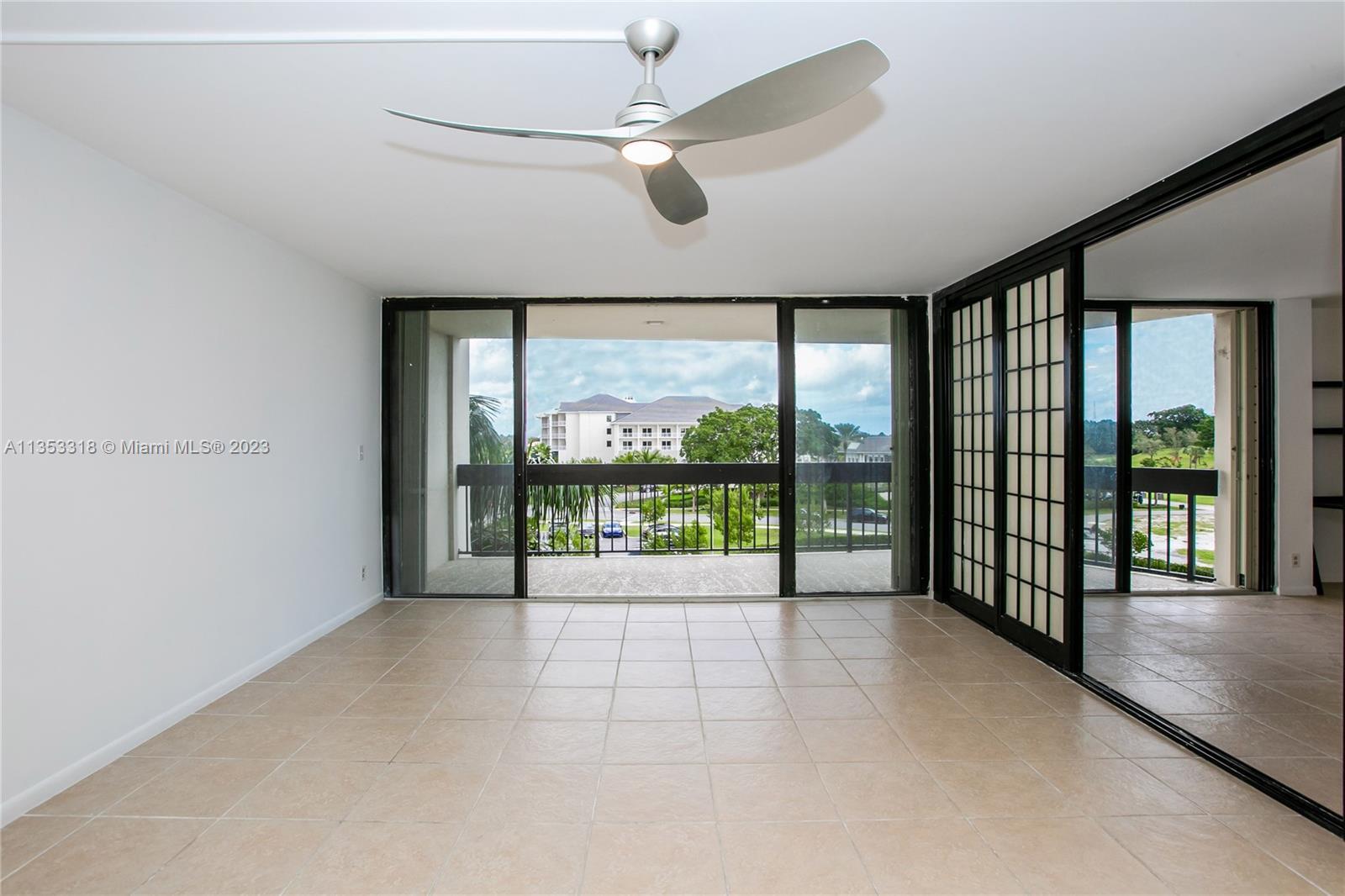 Photo of 2400 Presidential Wy #403 in West Palm Beach, FL