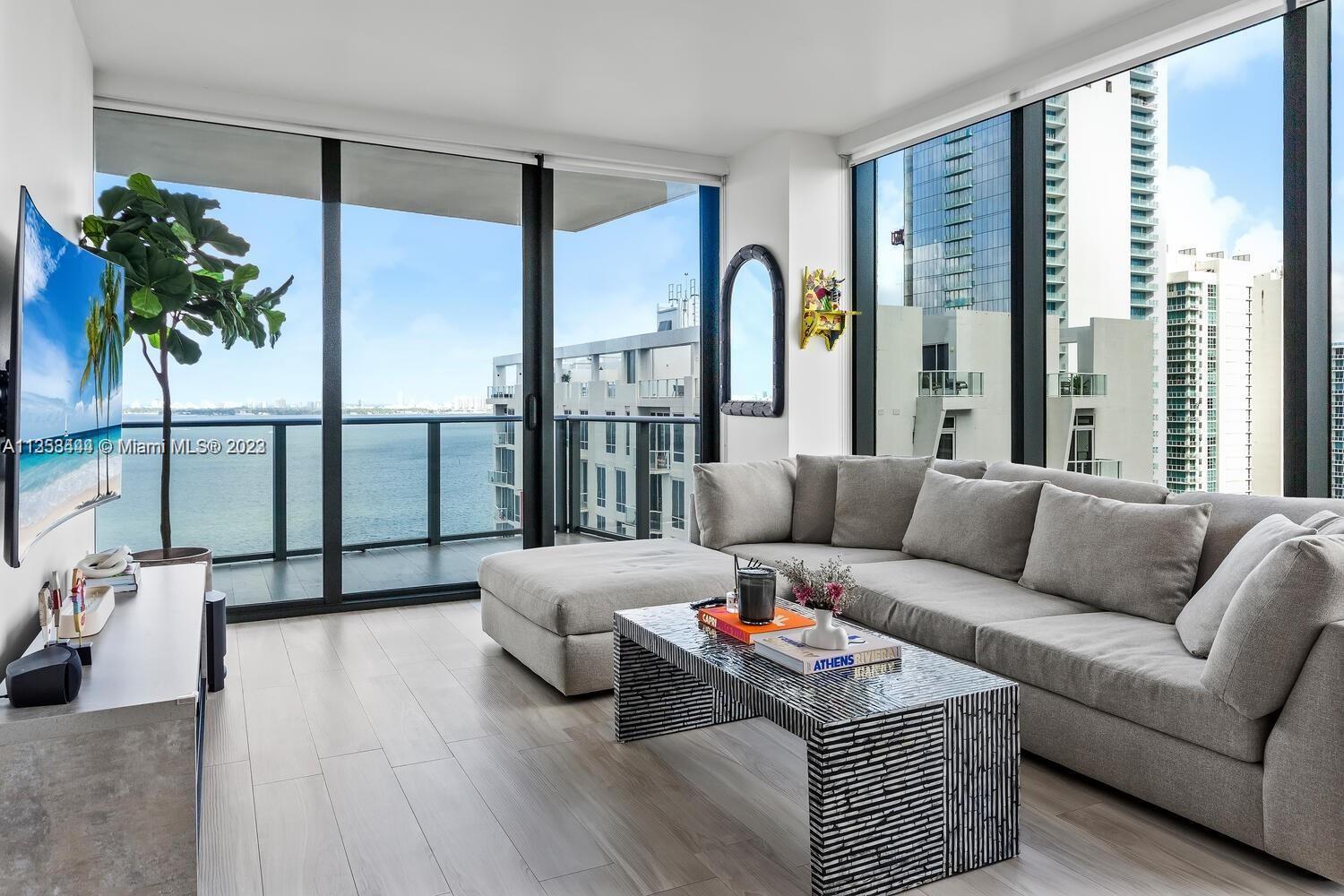 Photo of 460 NE 28th St #2008 in Miami, FL